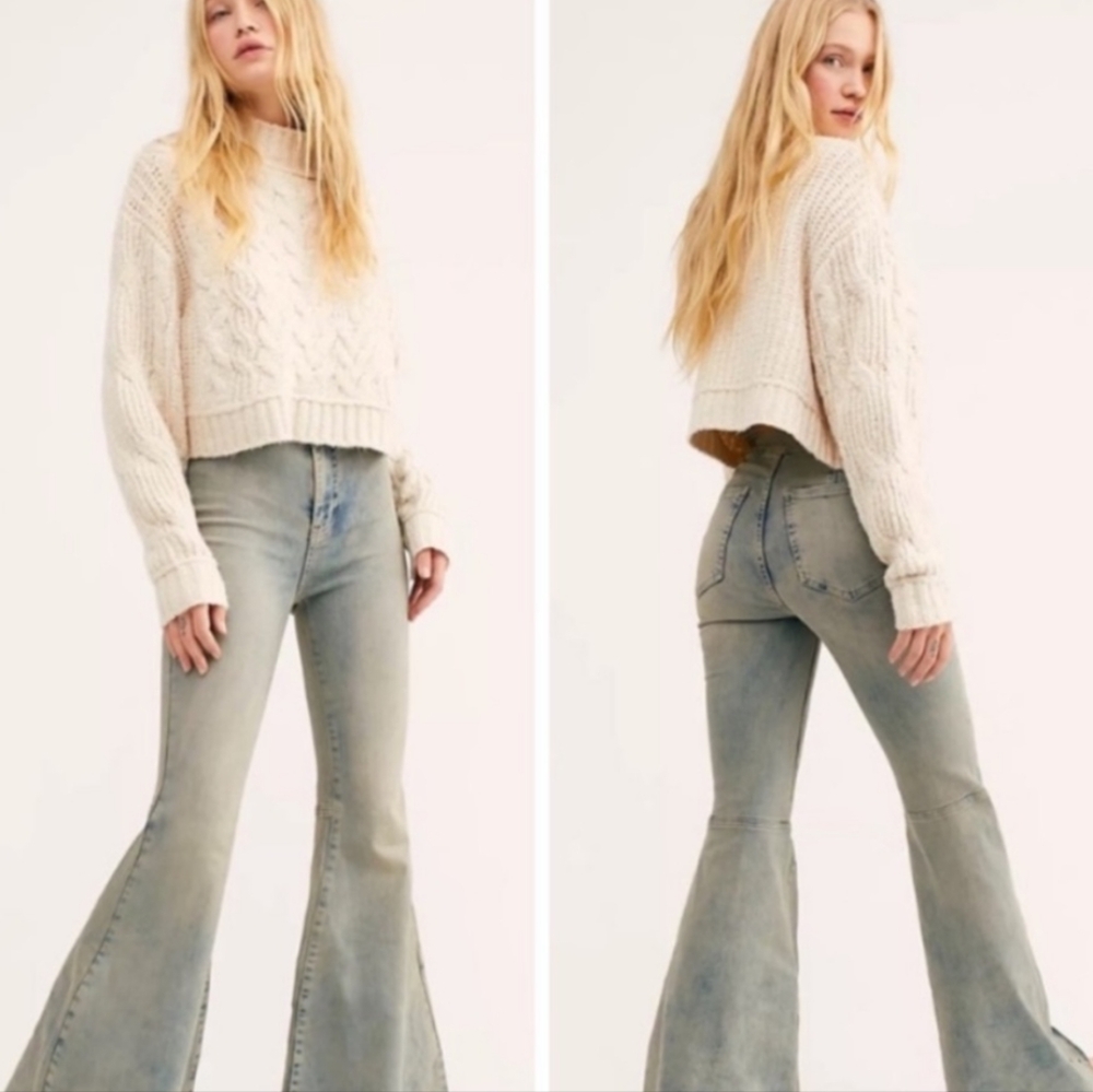 1HR SALE Free People Just Float On Flare Jeans